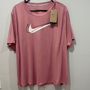 Nike Women's Pink Short Sleeve Tee